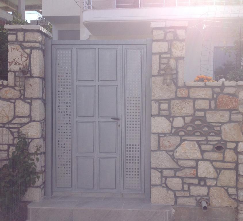 Riviera Rooms Himare Exterior foto