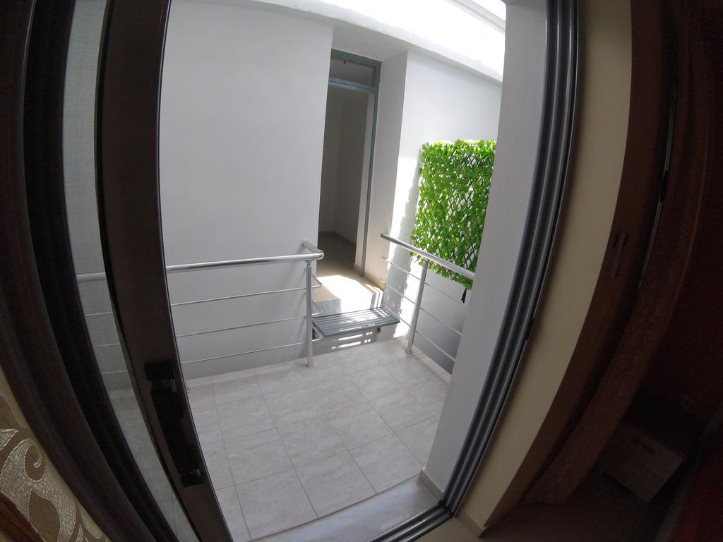 Riviera Rooms Himare Exterior foto
