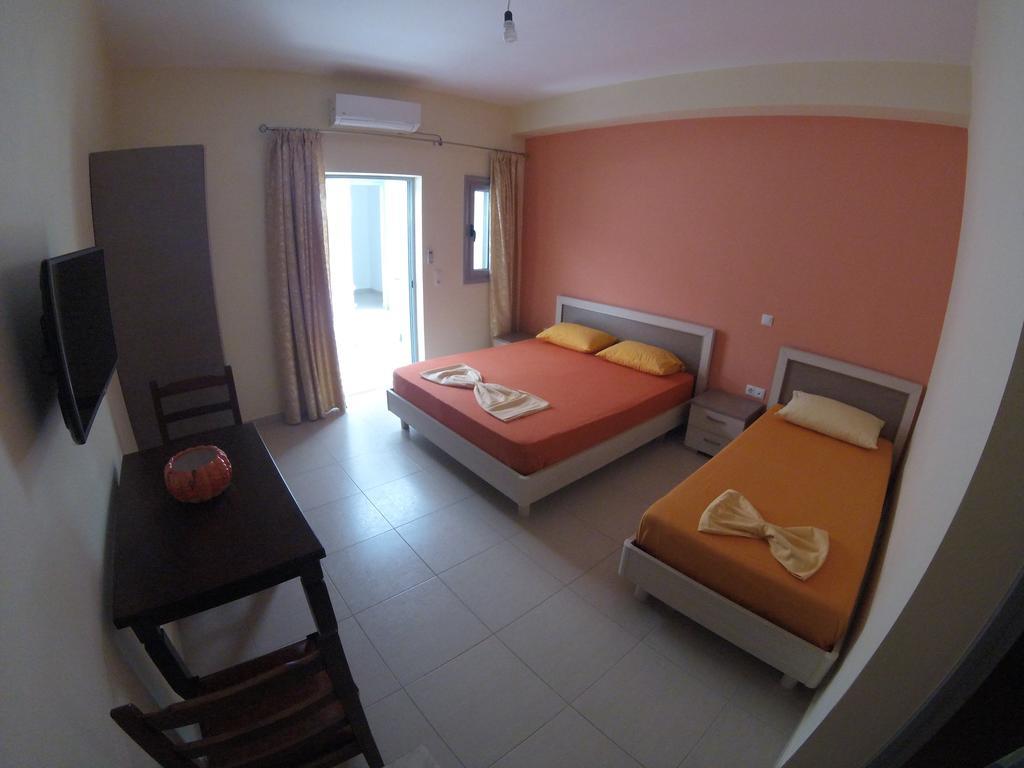Riviera Rooms Himare Exterior foto